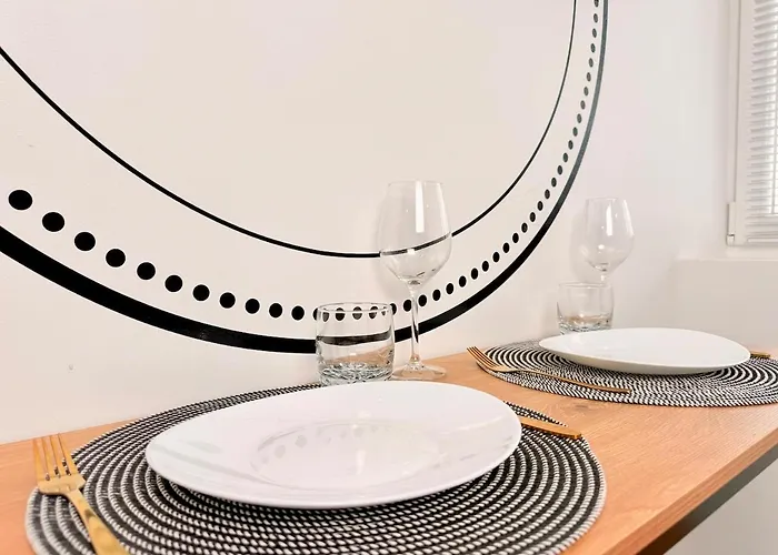 Les Bisous - Jacuzzi&private Sauna Appartement *