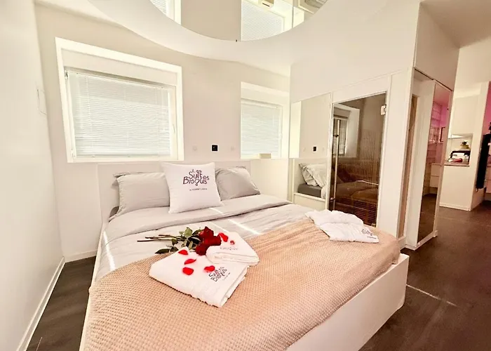 Les Bisous - Jacuzzi&private Sauna Appartement